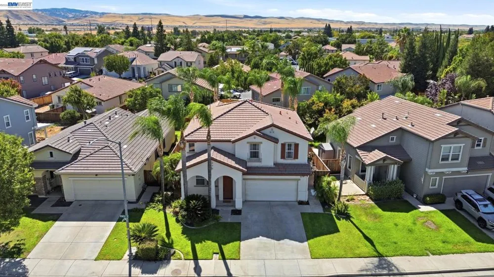 4597 Bonsai Ave Tracy, CA 95377