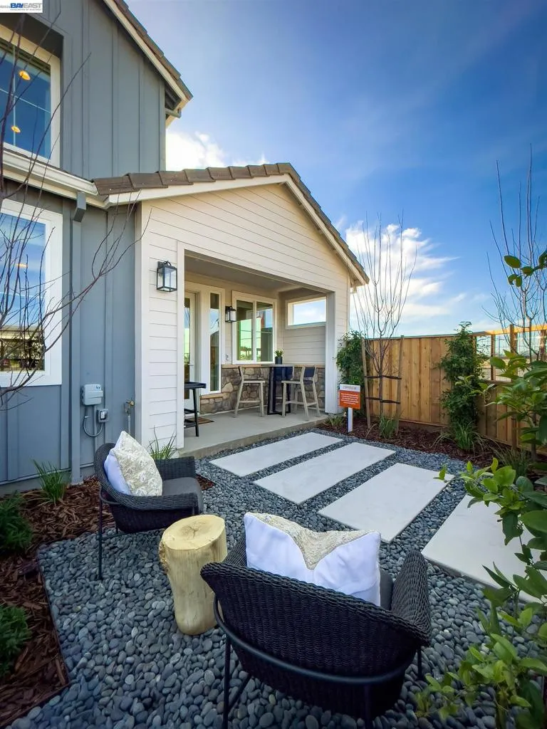 179 Gali Way #2403 Napa, CA 94558