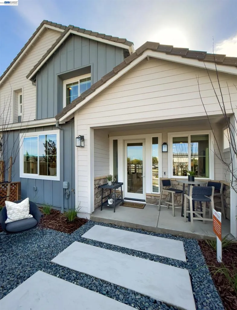 179 Gali Way #2403 Napa, CA 94558