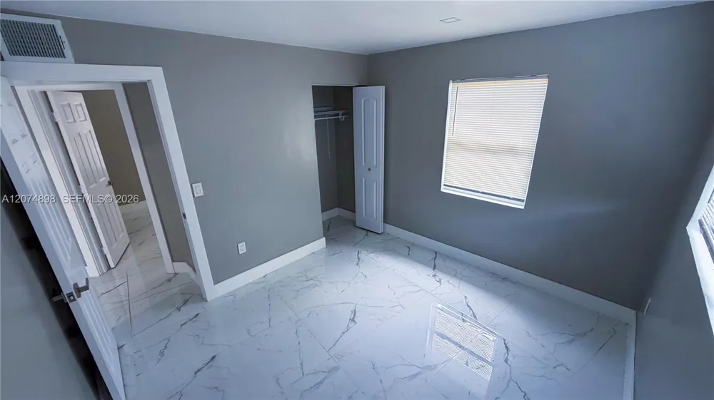 515 S 61st Ter Hollywood, FL 33023