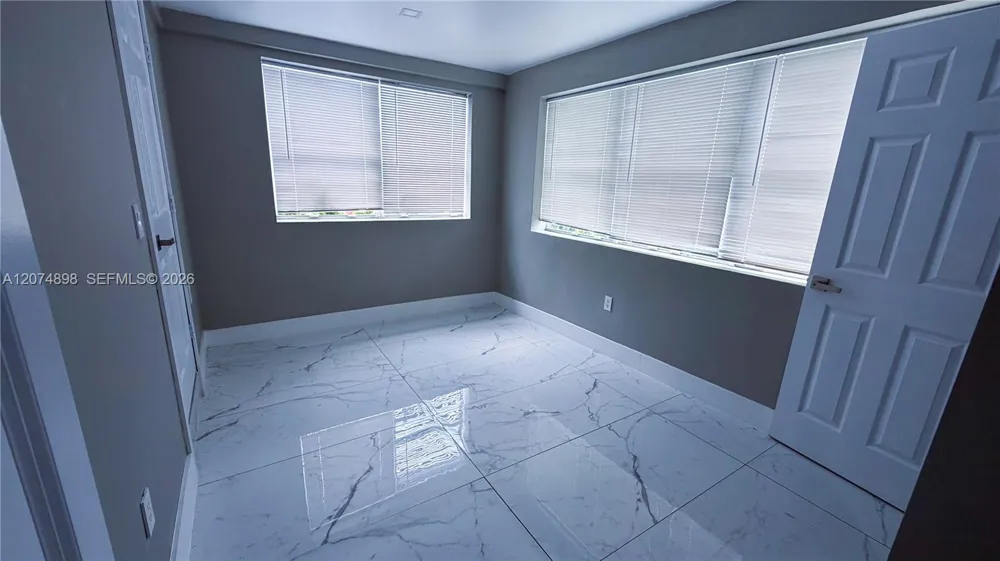 515 S 61st Ter Hollywood, FL 33023