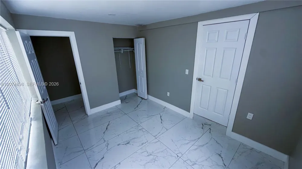 515 S 61st Ter Hollywood, FL 33023