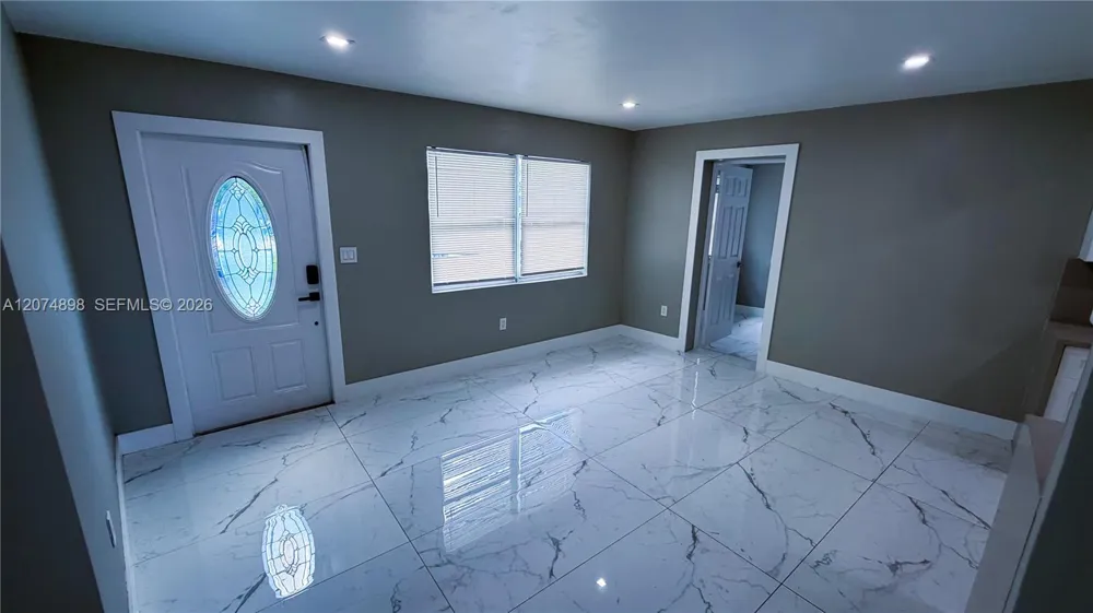 515 S 61st Ter Hollywood, FL 33023