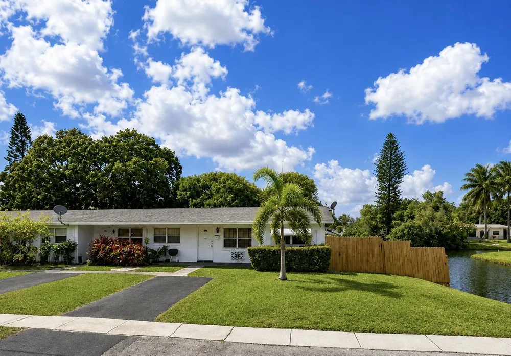 1685 NW 60TH AVENUE #B Sunrise, FL 33313