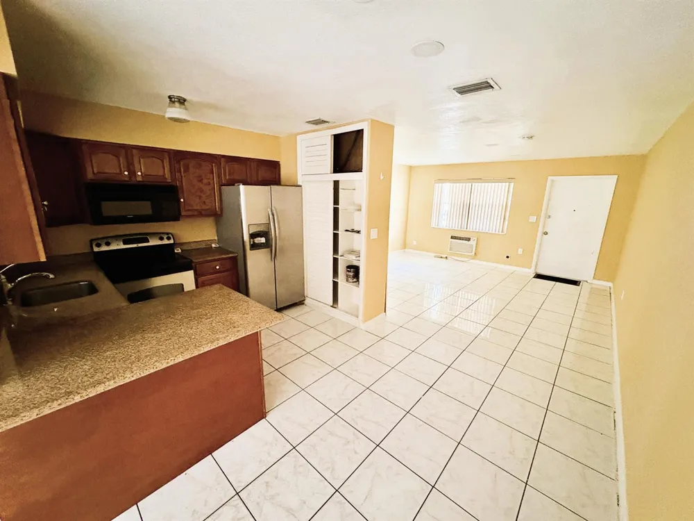 1685 NW 60TH AVENUE #B Sunrise, FL 33313