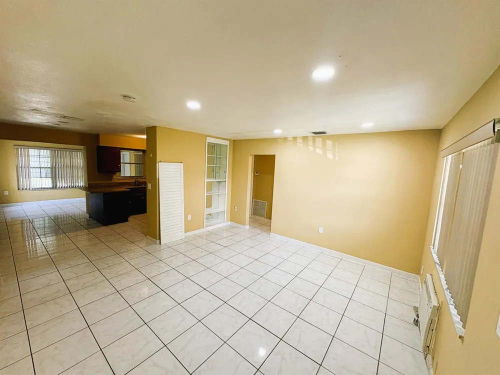 1685 NW 60TH AVENUE #B Sunrise, FL 33313
