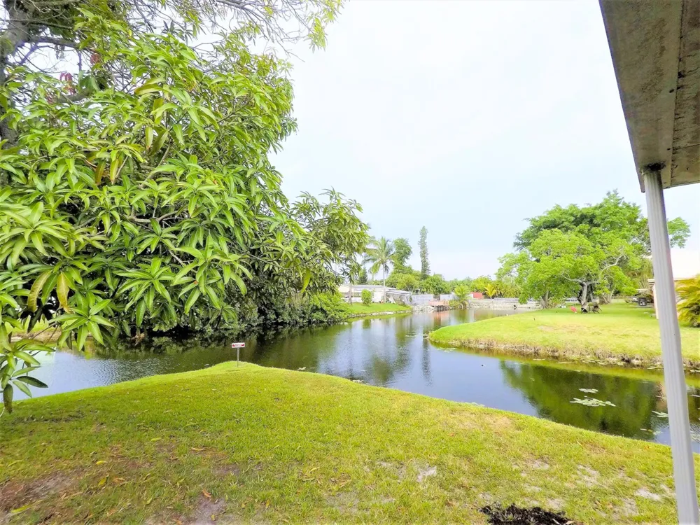 1685 NW 60TH AVENUE #B Sunrise, FL 33313