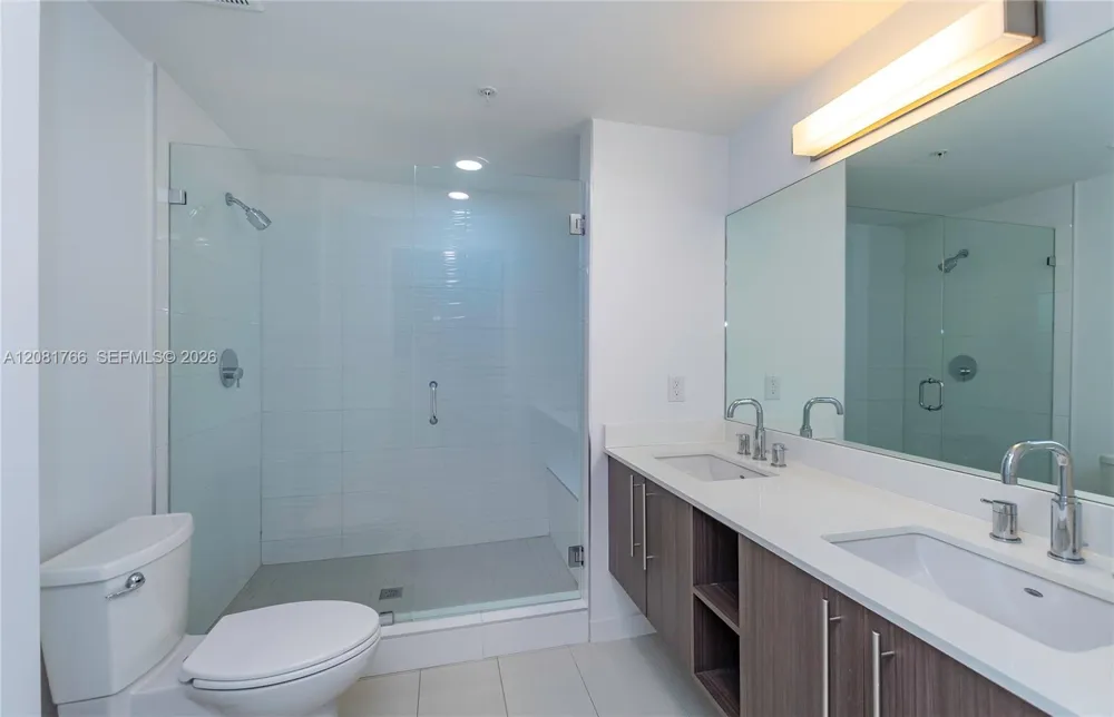 7661 NW 107th Ave #703 Doral, FL 33178
