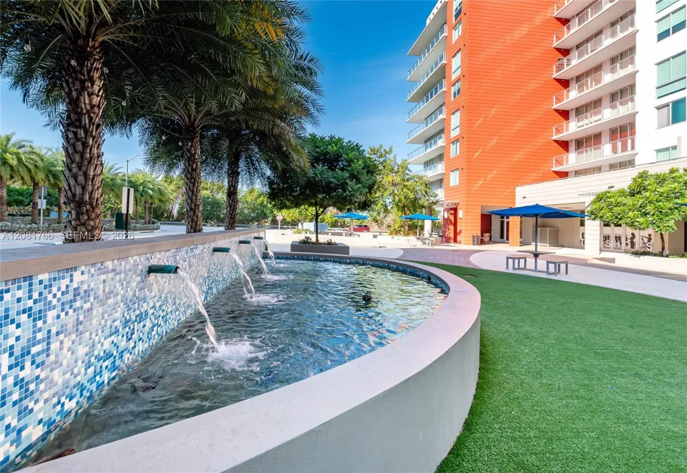 7661 NW 107th Ave #703 Doral, FL 33178