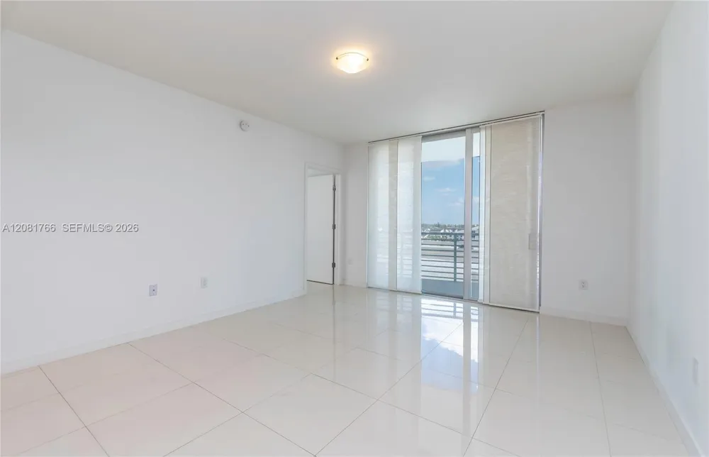 7661 NW 107th Ave #703 Doral, FL 33178