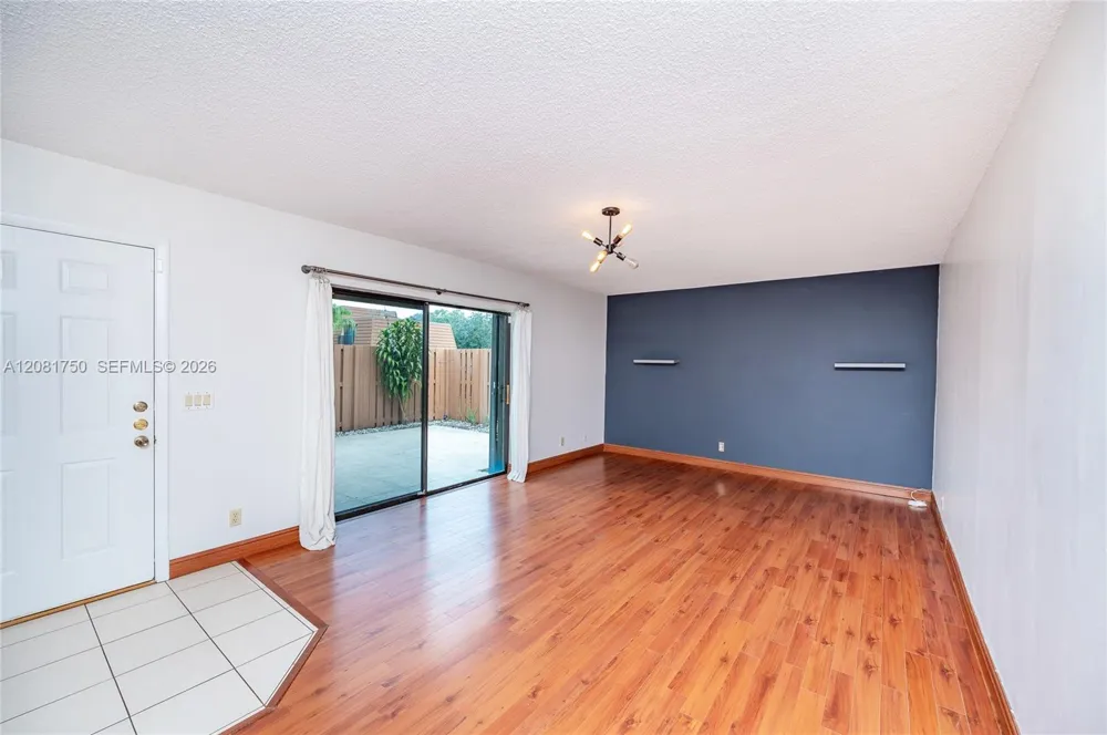 2536 Camelot Ct #2536 Cooper City, FL 33026