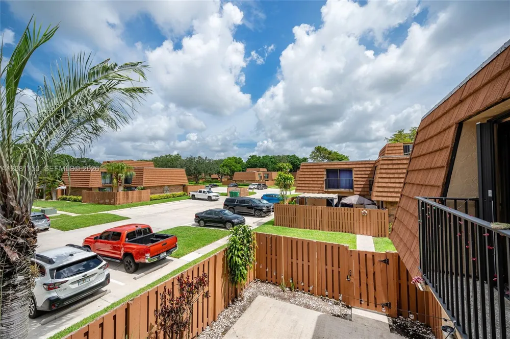 2536 Camelot Ct #2536 Cooper City, FL 33026