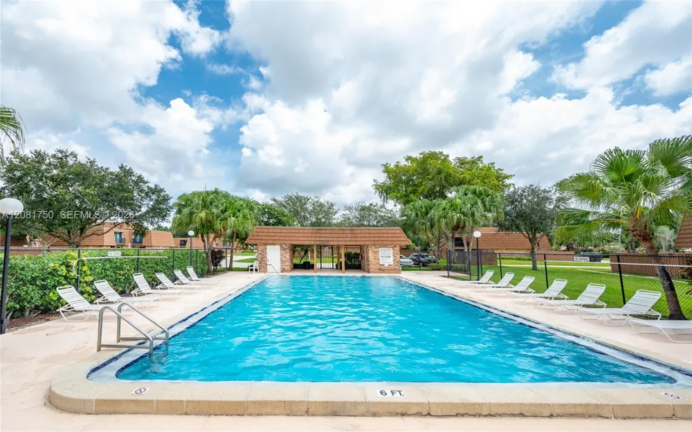 2536 Camelot Ct #2536 Cooper City, FL 33026