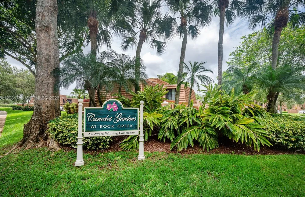 2536 Camelot Ct #2536 Cooper City, FL 33026
