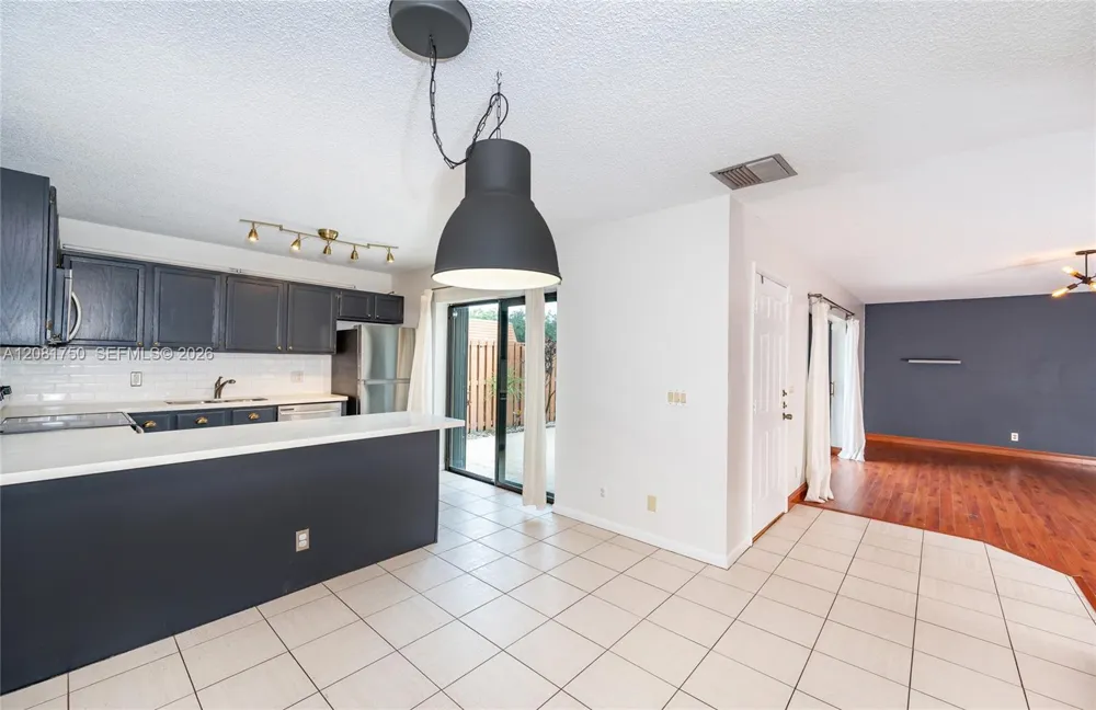 2536 Camelot Ct #2536 Cooper City, FL 33026