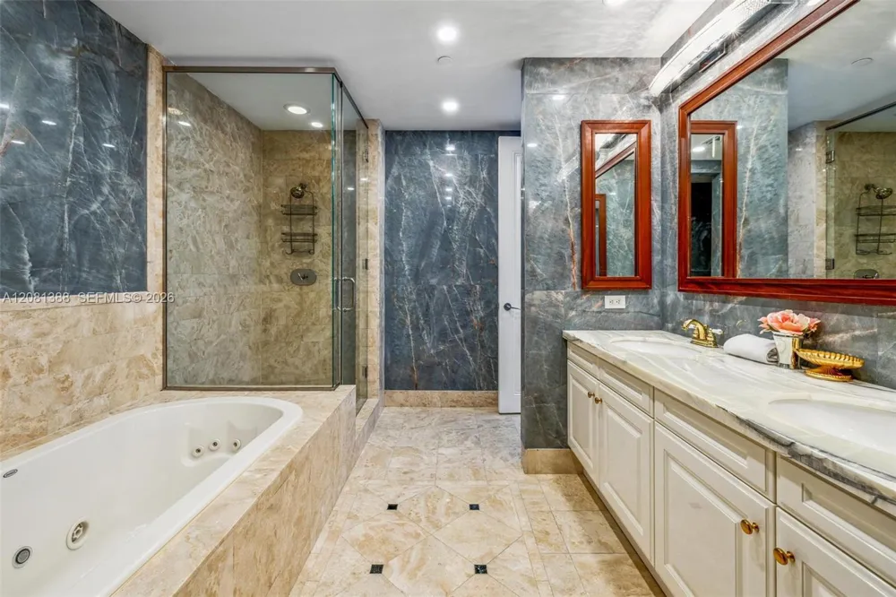 1425 Brickell Ave #45C Miami, FL 33131