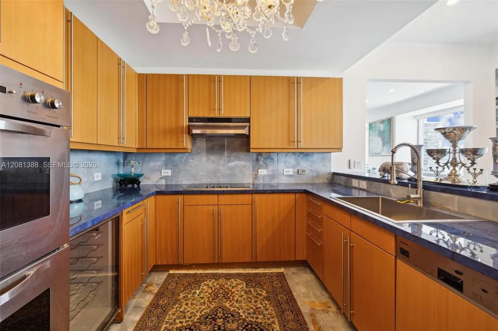 1425 Brickell Ave #45C Miami, FL 33131