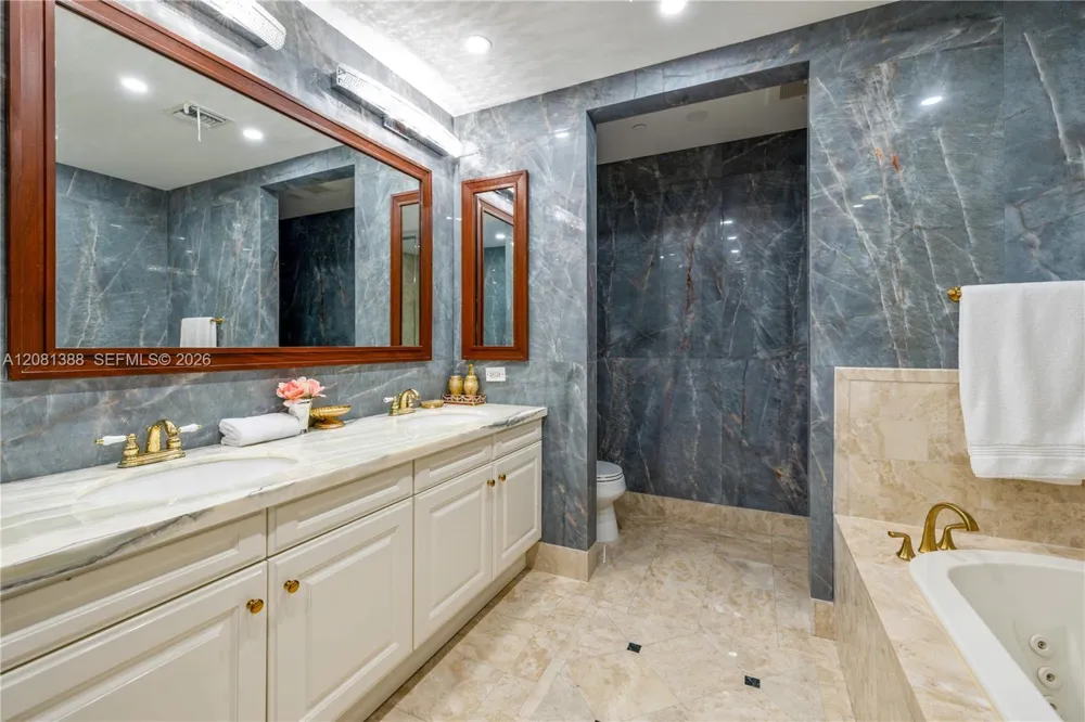 1425 Brickell Ave #45C Miami, FL 33131