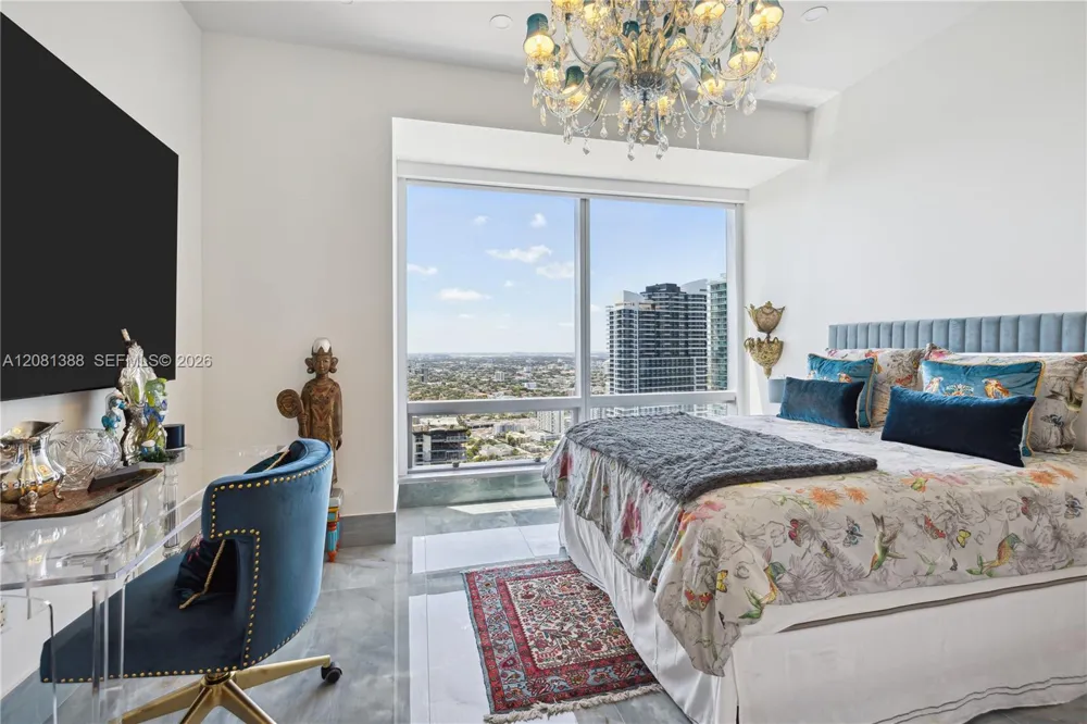 1425 Brickell Ave #45C Miami, FL 33131