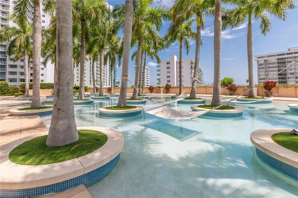 1425 Brickell Ave #45C Miami, FL 33131