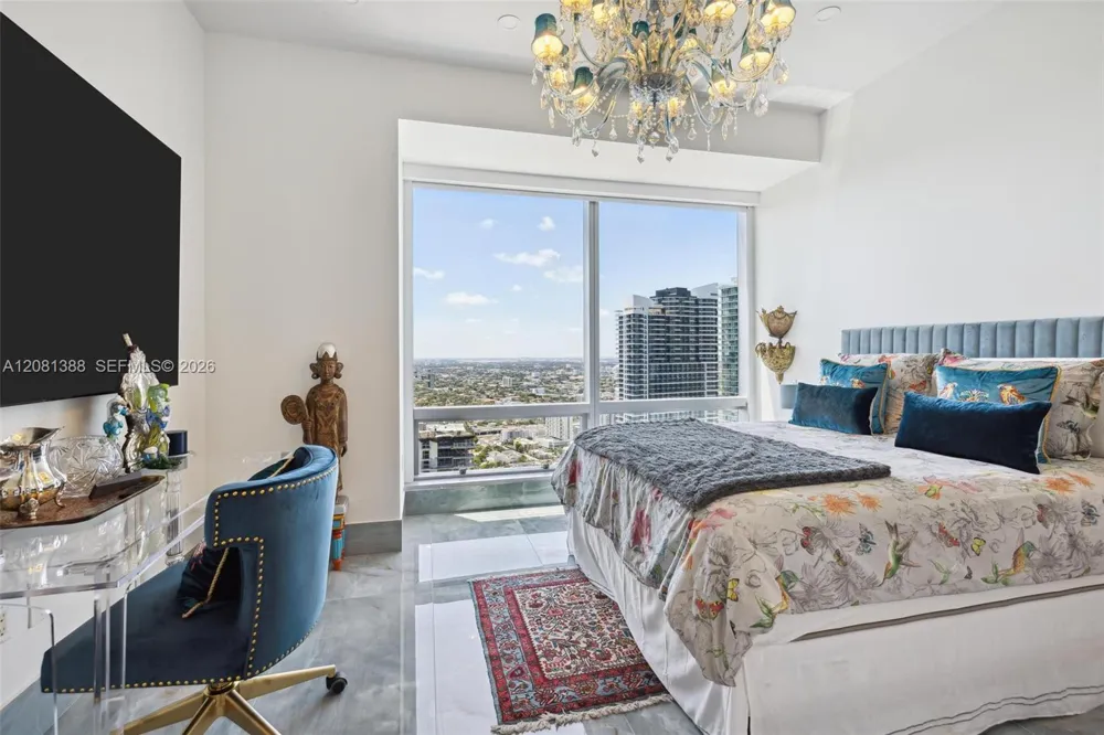 1425 Brickell Ave #45C Miami, FL 33131