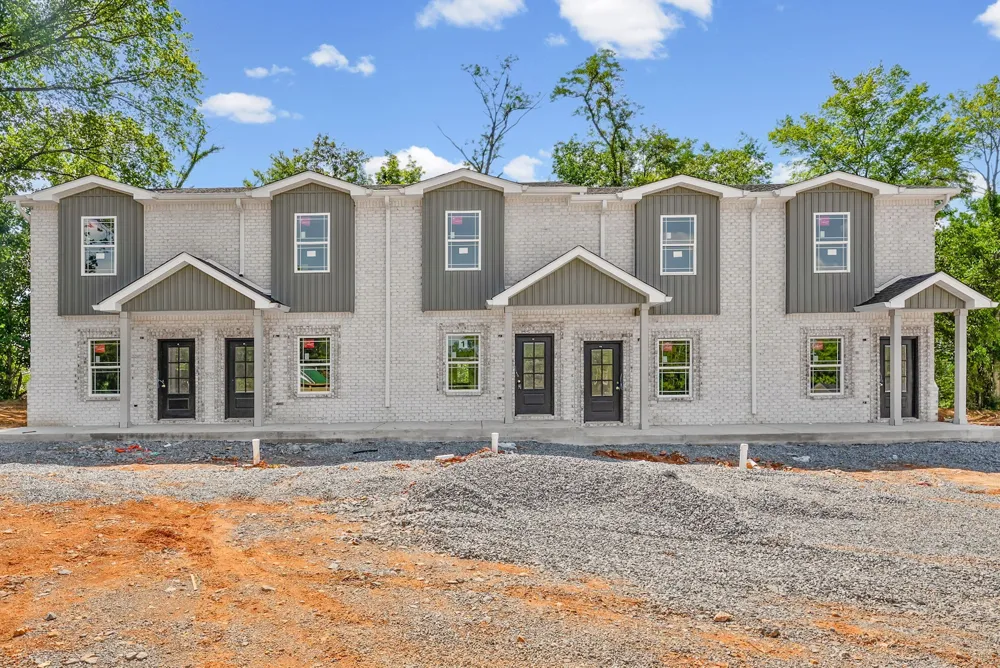 601 Mann Cir #Building 1 Clarksville, TN 37042