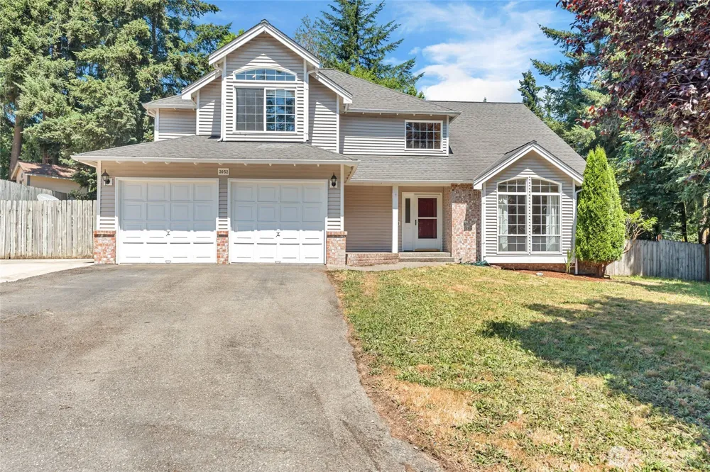2052 NE Marina Vista Court Poulsbo, WA 98370