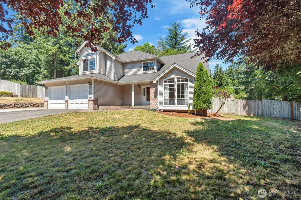 2052 NE Marina Vista Court Poulsbo, WA 98370