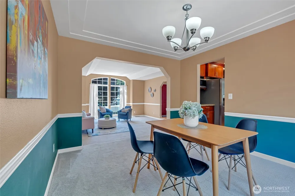 2052 NE Marina Vista Court Poulsbo, WA 98370