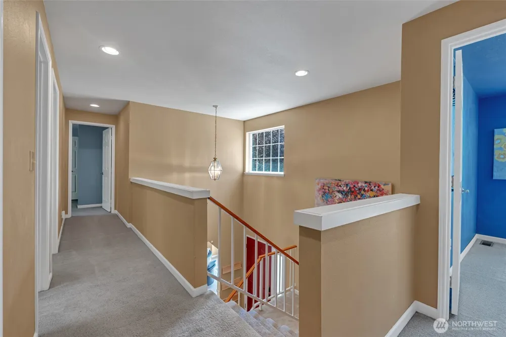 2052 NE Marina Vista Court Poulsbo, WA 98370
