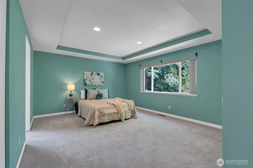 2052 NE Marina Vista Court Poulsbo, WA 98370