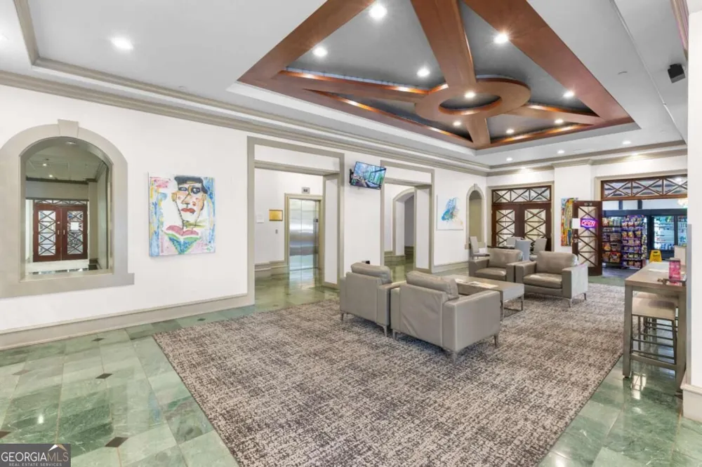 795 Hammond DR Sandy Springs, GA 30328