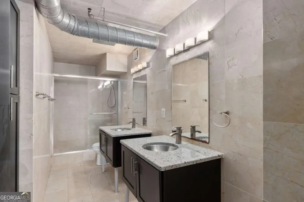 795 Hammond DR Sandy Springs, GA 30328