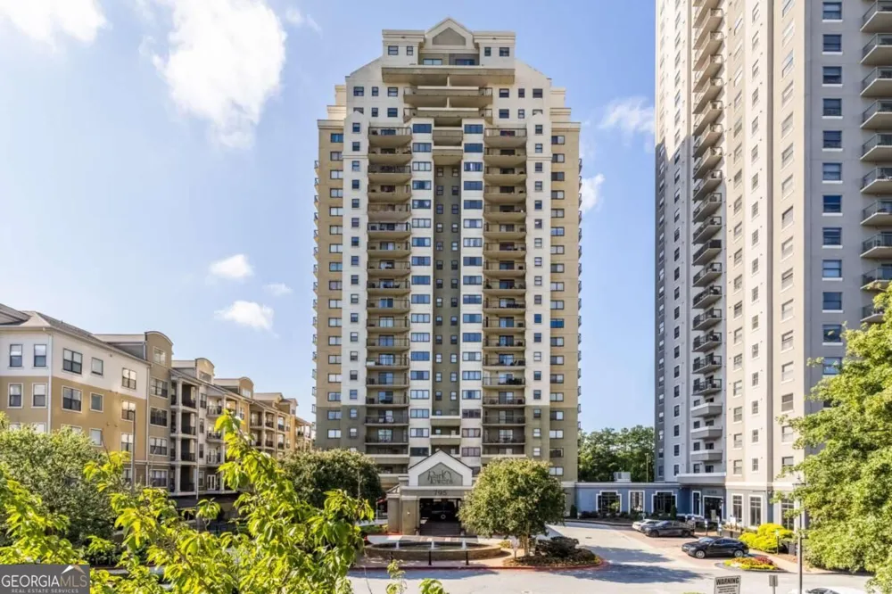 795 Hammond DR Sandy Springs, GA 30328
