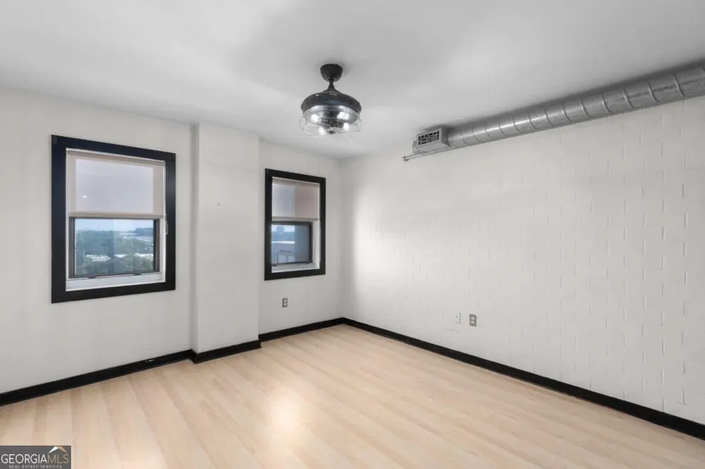 795 Hammond DR Sandy Springs, GA 30328