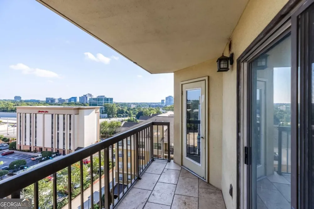 795 Hammond DR Sandy Springs, GA 30328