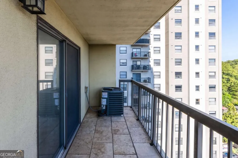 795 Hammond DR Sandy Springs, GA 30328