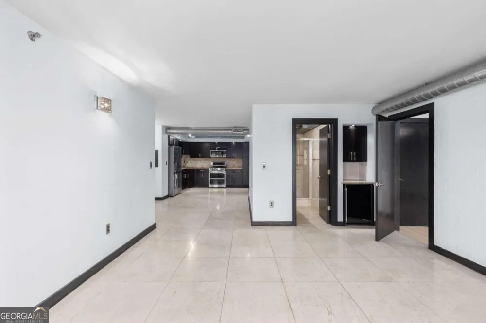 795 Hammond DR Sandy Springs, GA 30328