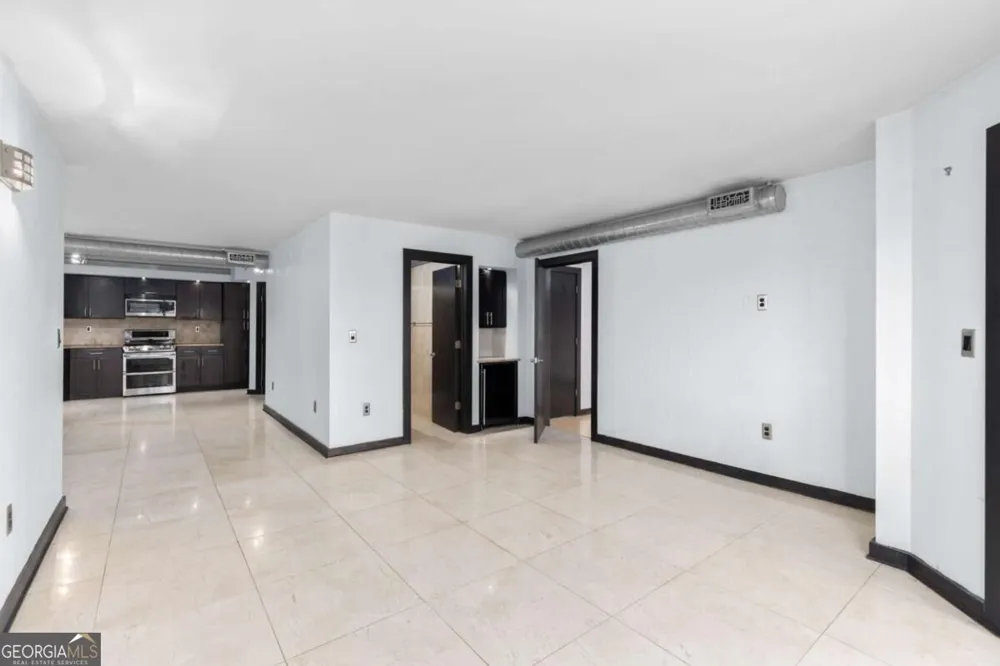 795 Hammond DR Sandy Springs, GA 30328