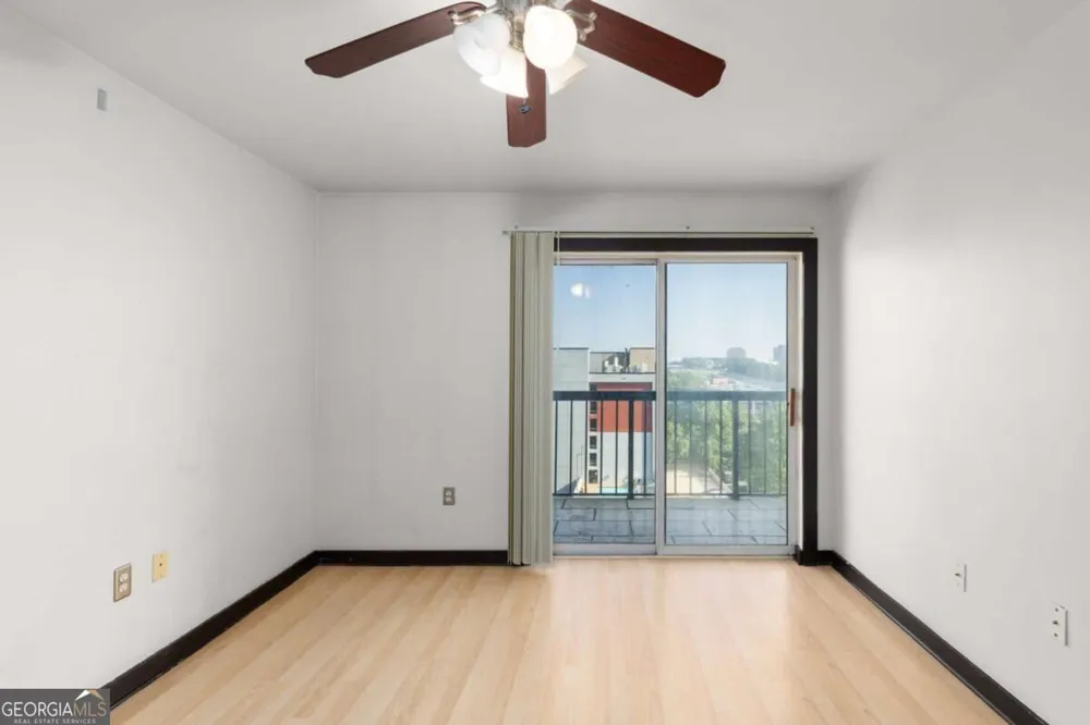 795 Hammond DR Sandy Springs, GA 30328