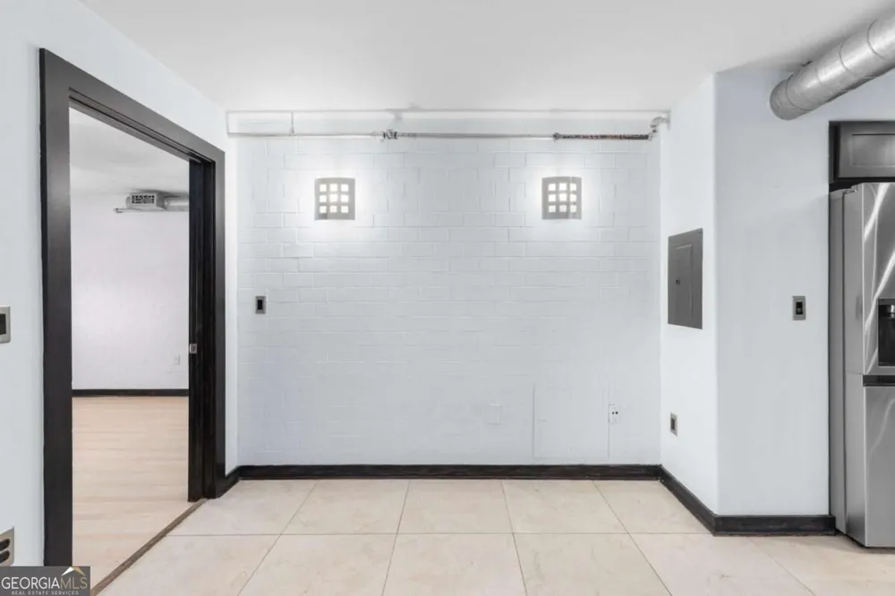 795 Hammond DR Sandy Springs, GA 30328