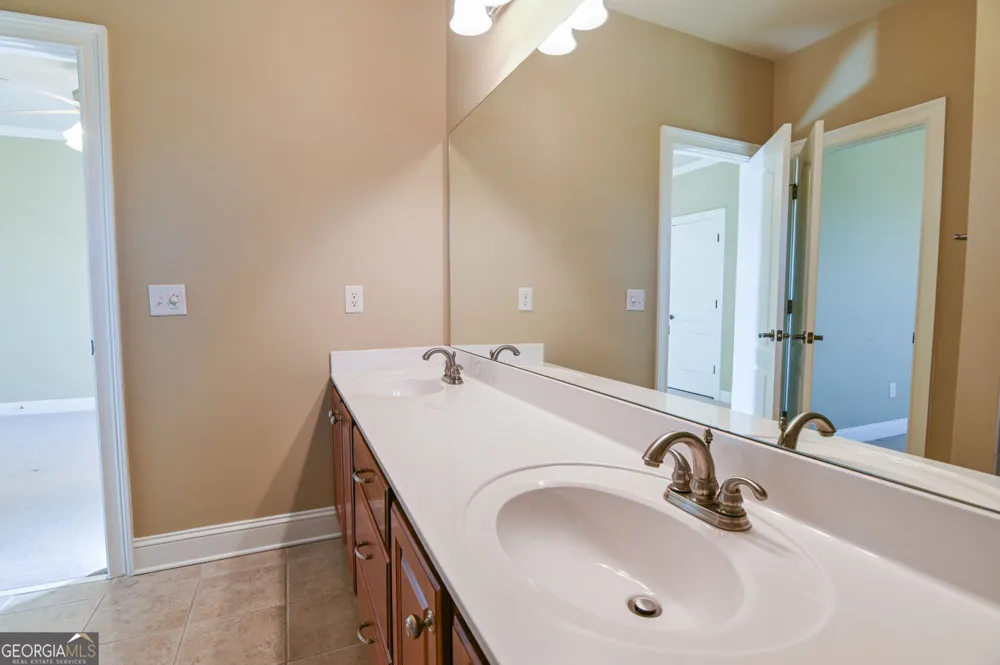 558 Sterling Water DR Monroe, GA 30655