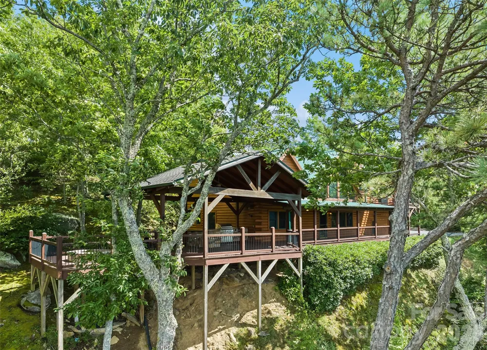 463 Walela Trail Maggie Valley, NC 28751