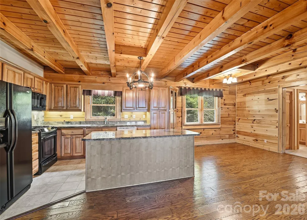 463 Walela Trail Maggie Valley, NC 28751