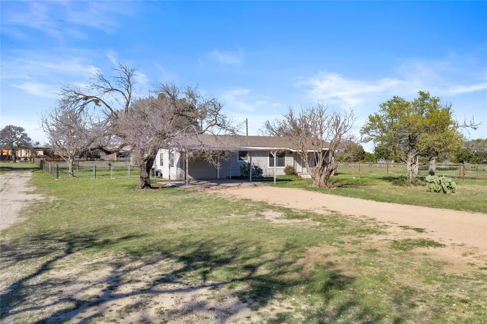 3024 E HWY 29 Burnet, TX 78611