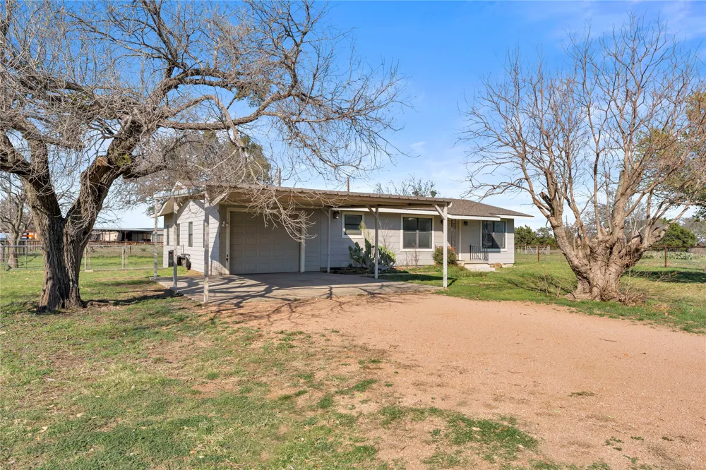 3024 E HWY 29 Burnet, TX 78611