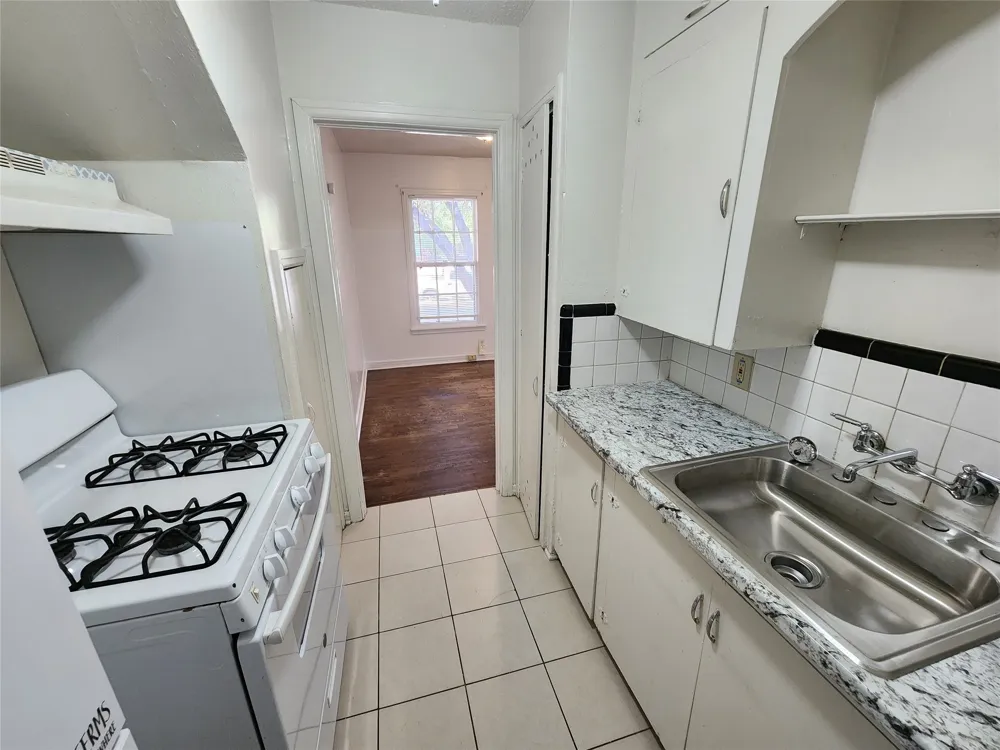 3704 Meadowbrook Drive Fort Worth, TX 76103