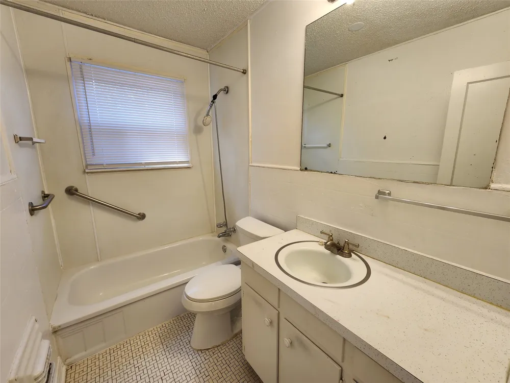 3704 Meadowbrook Drive Fort Worth, TX 76103