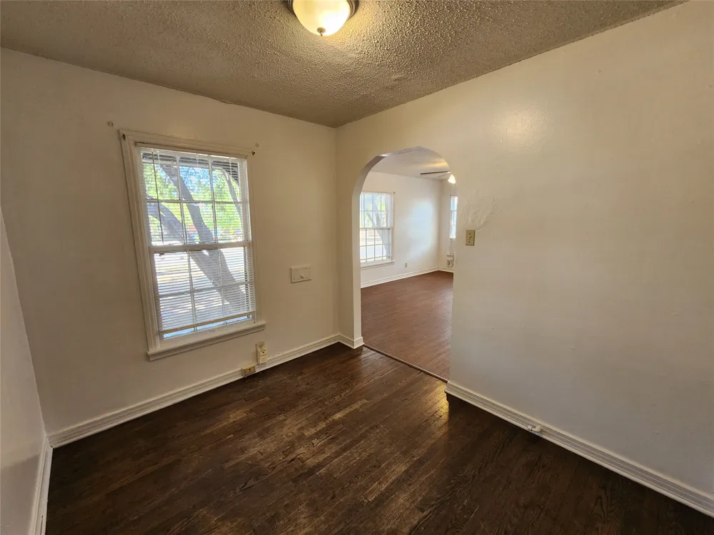 3704 Meadowbrook Drive Fort Worth, TX 76103