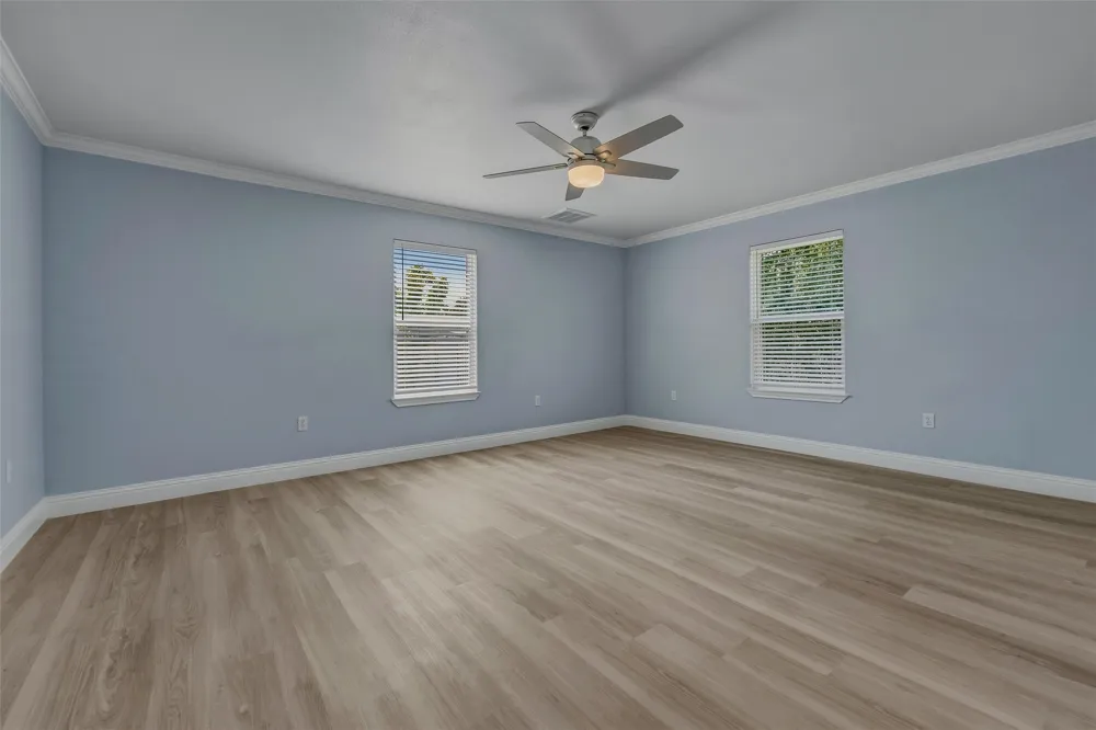325 Hillcroft Road Fort Worth, TX 76108
